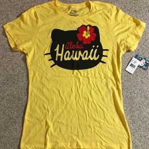 Hello Kitty Hawaii exclusive t shirt